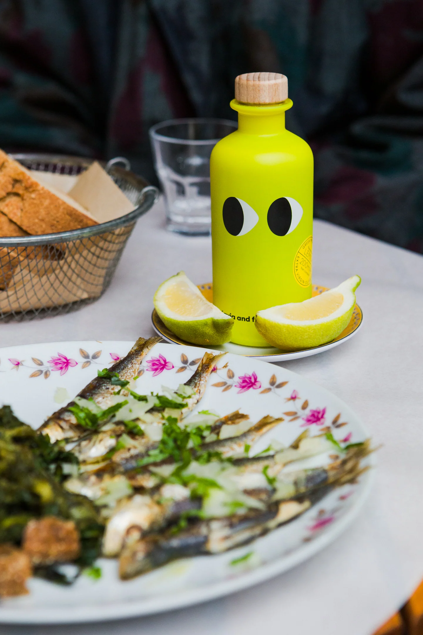 Extra Virgin Olive Oil with Lemon - Image 2
