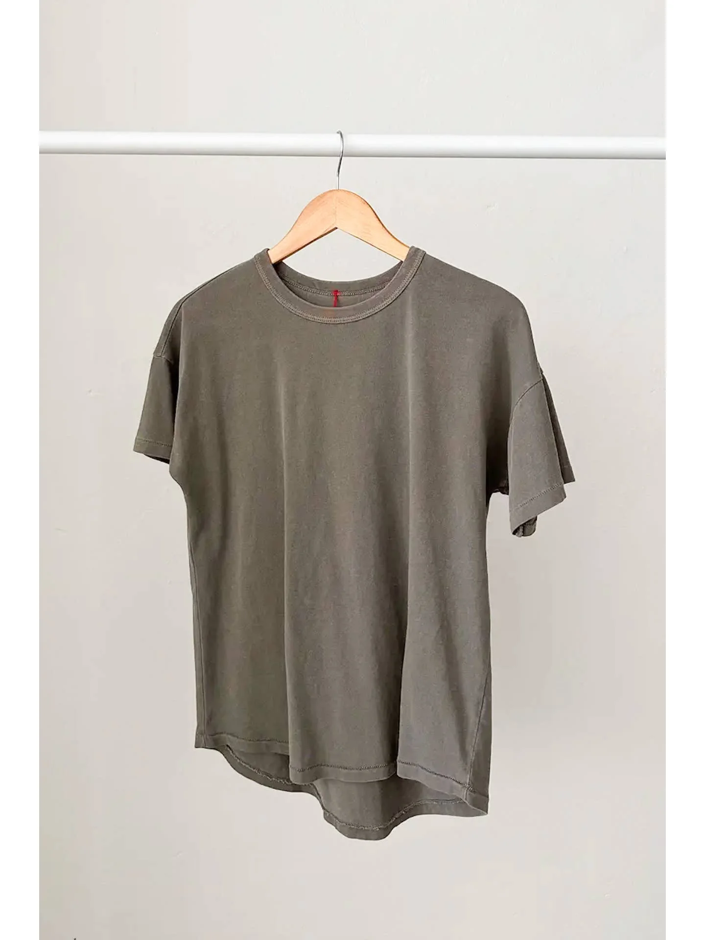 Her Tee